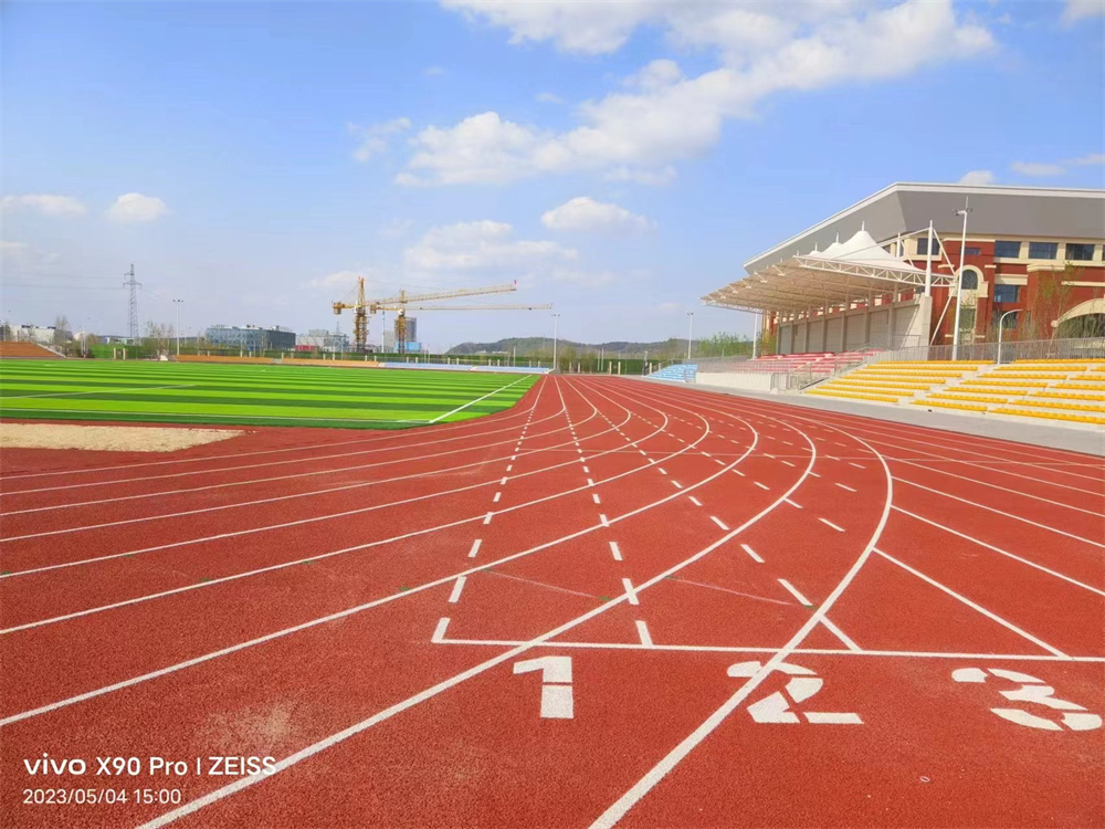 透气型塑胶跑道