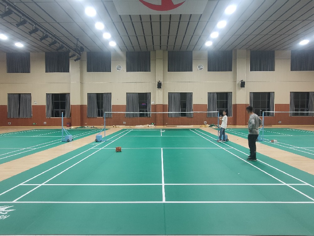 羽毛球场木地板
